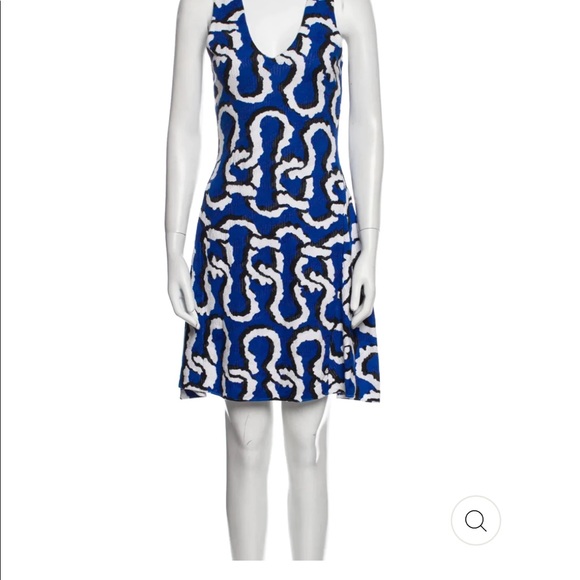 Kenzo Ladies Curvy Lines' Textured V-Neck Jersey Dress - Picture 8 of 8